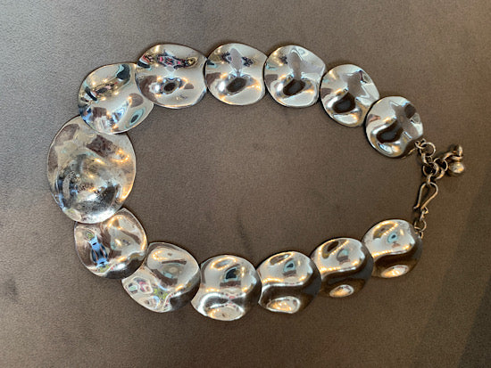 Ilaria petal link necklace